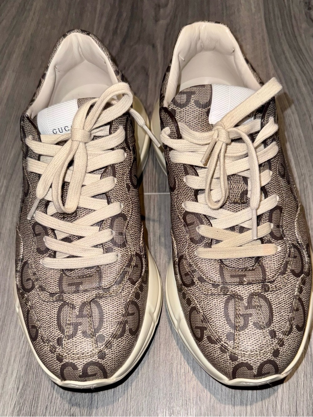 Gucci 100 Rhython monogram GG sneakers beige - Picture 2 of 8